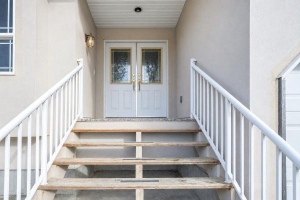 35683 Timberlane Drive, Abbotsford, BC, photo 2