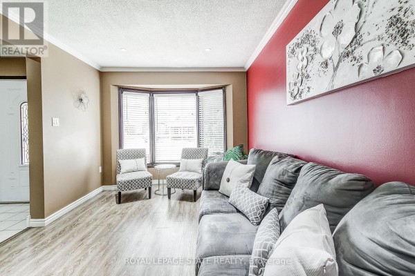 Living room - 357 Acadia Drive, Hamilton, ON L8W3L7 Photo 5