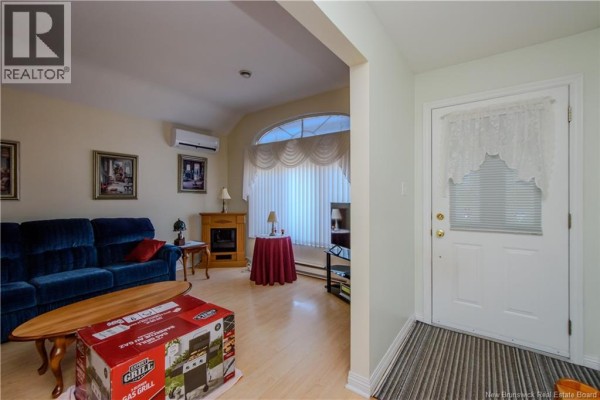 4pc Bathroom - 357 Beausejour Street, Dieppe, NB E1A1Y5 Photo 2