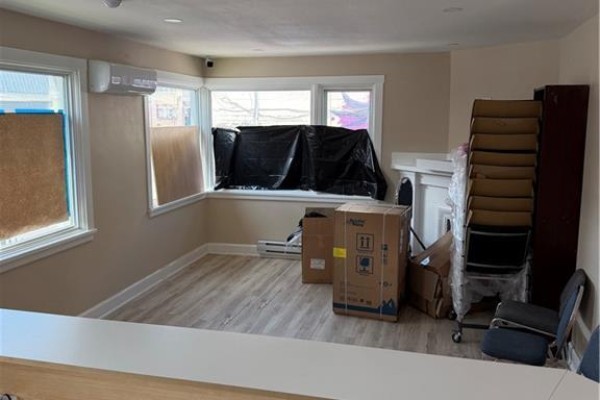 357 Main Street E Unit# Main Floor, Hamilton, ON, photo 2