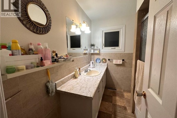357 Mohawk Road W Unit# Main, Hamilton, ON, photo 3