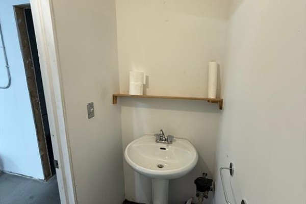 357 Queen Street Unit# V/l + Shop + Garage, Harrow, ON, photo 3