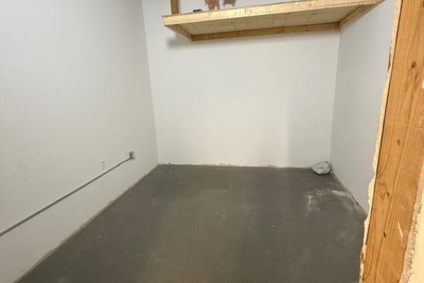 357 Queen Street Unit# V/l + Shop + Garage, Harrow, ON N0R1G0 Photo 5