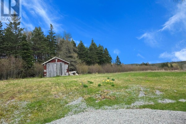 357 Salmon River, Enon, NS B1J1X4 Photo 4