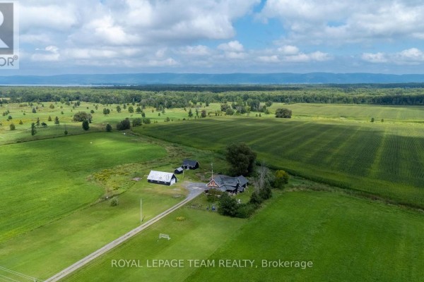 3570 Dunrobin Road, Ottawa, ON, photo 2