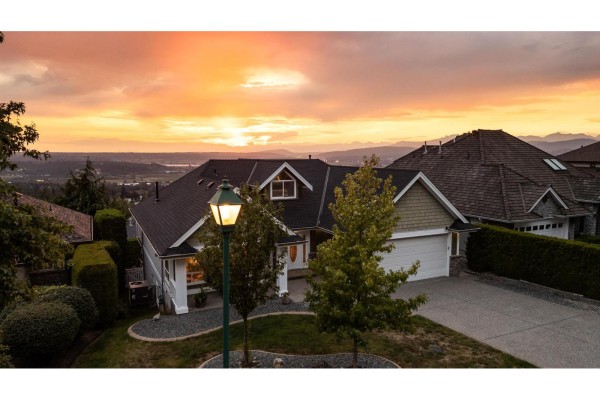 35705 Hawksview Place, Abbotsford, BC V3G2Y1 Photo 3