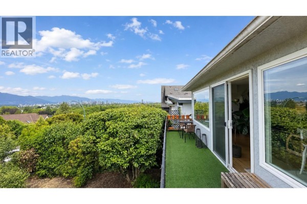 3578 W 15th Avenue, Vancouver, BC V6R2Z4 Photo 4