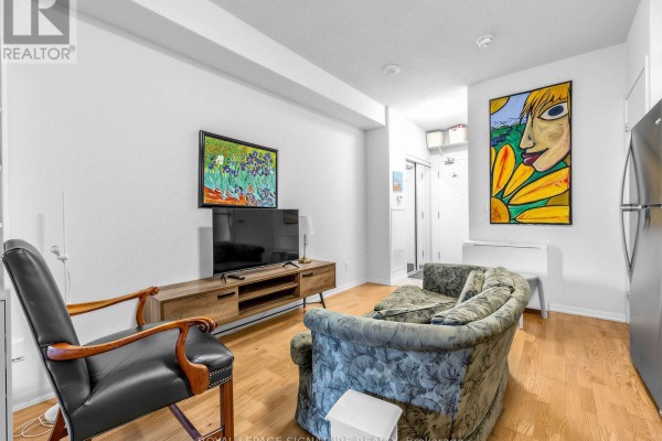 358 - 209 Fort York Boulevard, Toronto, ON M5V4A1 Photo 4