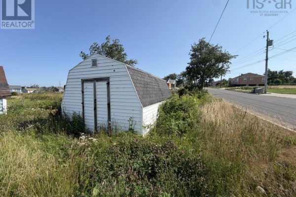 358 Douglas Avenue, Glace Bay, NS, photo 3