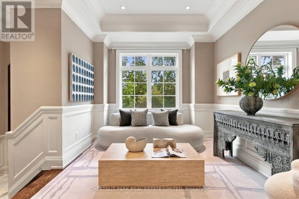 Dining room - 358 Elm Road, Toronto, ON M5M3V6 Photo 4