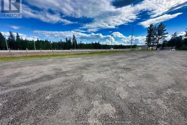 358 Hwy 11/17, Nipigon, ON P0T2J0 Photo 3