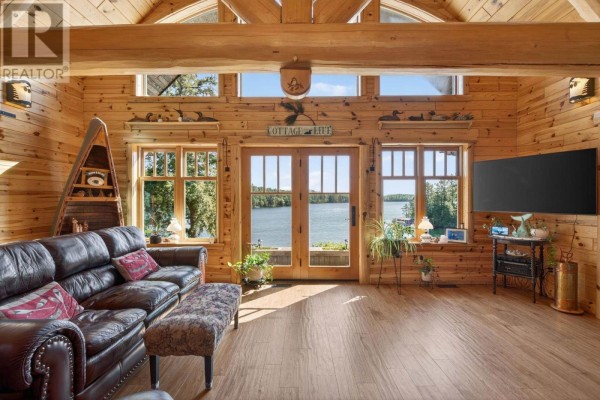 Great room - 358 Mccarrel Lake Rd, Macdonald Meredith Aberdeen Additional, ON P0S1C0 Photo 3