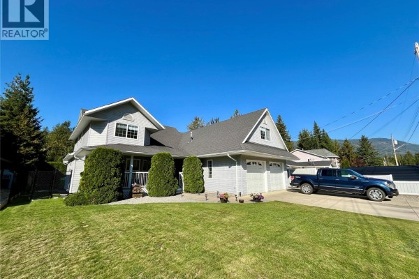 Full bathroom - 358 Oak Avenue, Sicamous, BC V0E2V1 Photo 3