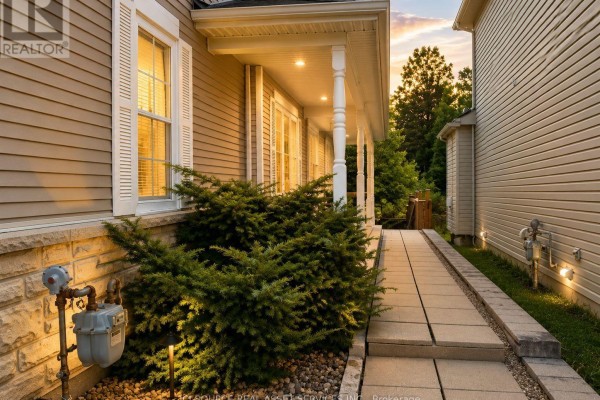 358 Wisteria Crescent, Ottawa, ON, photo 2