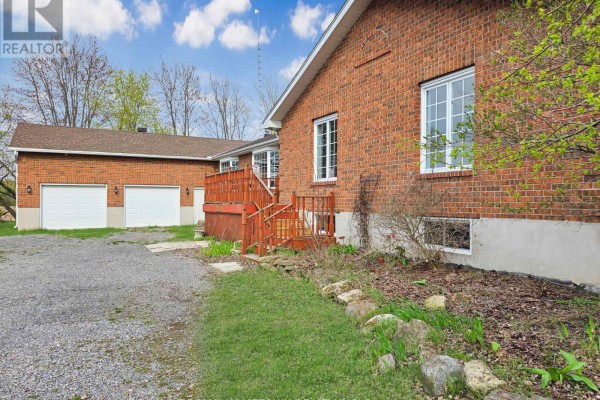 3583 Carman Road, South Dundas, ON, photo 3