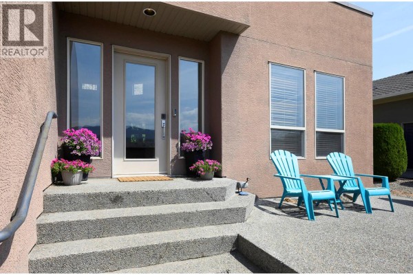 3585 Navatanee Drive, Kamloops, BC, photo 2
