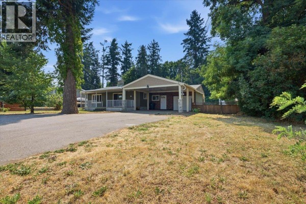 3585 Warner Avenue, Armstrong, BC, photo 2