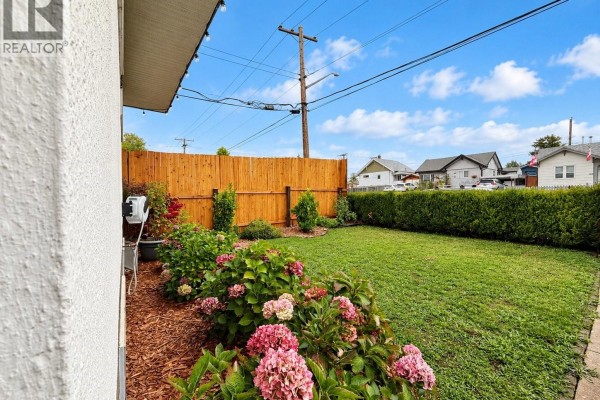 3586 10th Ave, Port Alberni, BC, photo 2