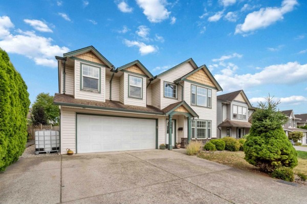 3588 Crestview Avenue, Abbotsford, BC V2T6V2 Photo 3