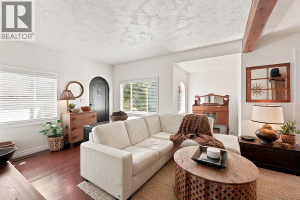 359 Ioco Road, Port Moody, BC V3H2V9 Photo 3