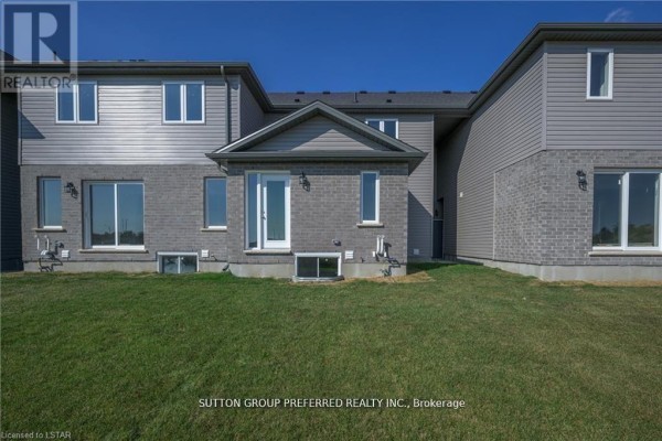 359 Kennington Way, London South, ON, photo 3