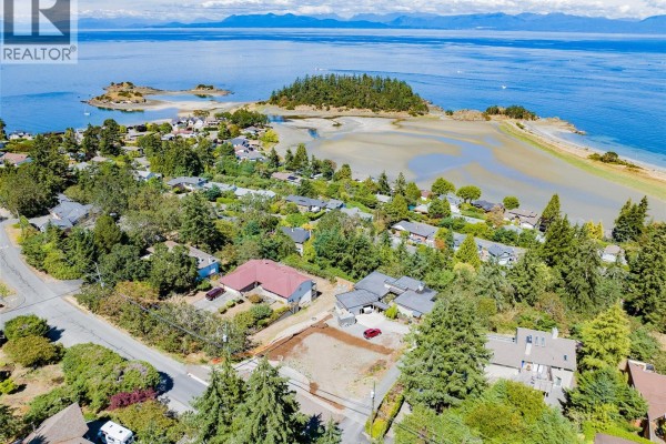 3592 Oakridge Dr, Nanaimo, BC V9T1M4 Photo 2