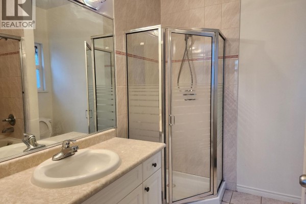 35xx Normandy Drive, Vancouver, BC V5M2E7 Photo 5