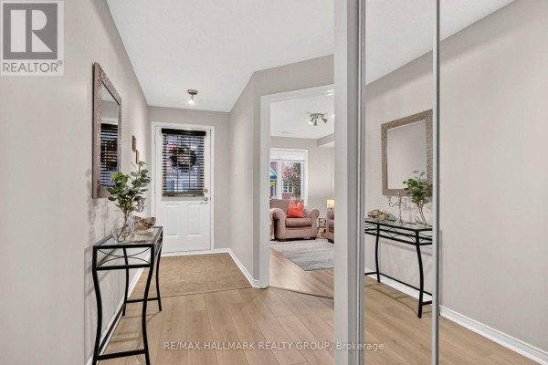 Bathroom - 10e Daybreak Street, Ottawa, ON K2G6T9 Photo 3
