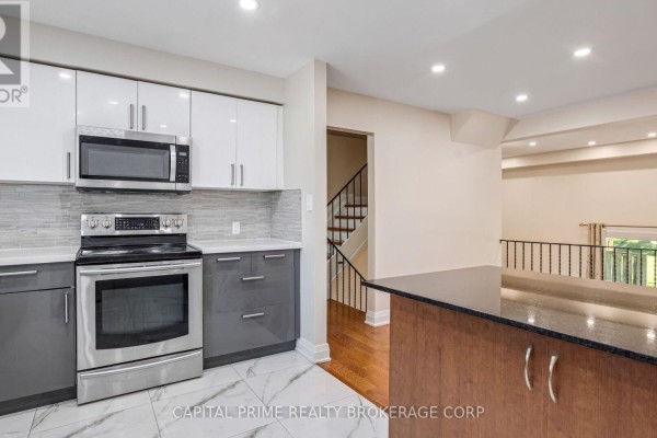 Primary Bedroom - 36 - 250 Bridletowne Circle, Toronto, ON M1W2G8 Photo 4