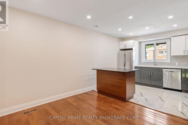 Bedroom 2 - 36 - 250 Bridletowne Circle, Toronto, ON M1W2G8 Photo 5