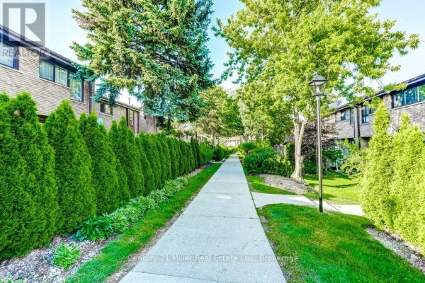 36 - 2605 Woodchester Drive, Mississauga, ON, photo 2