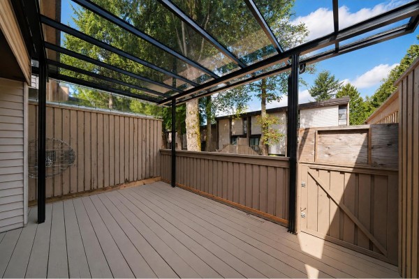 36 13795 102 Avenue, Surrey, BC V3T1N9 Photo 2