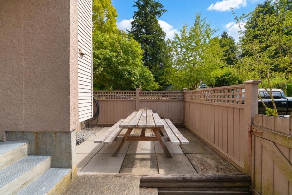 36 13795 102 Avenue, Surrey, BC V3T1N9 Photo 4