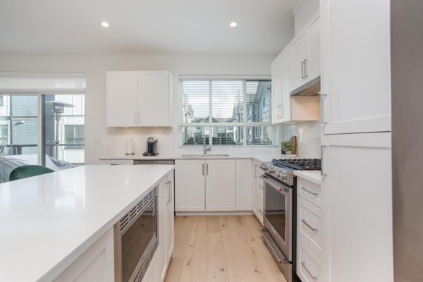 36 16760 25 Avenue, Surrey, BC V3Z0W4 Photo 5