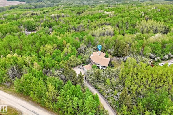 Kitchen - #36 54020 Highway 779, Rural Parkland County, AB T7Y0A9 Photo 3