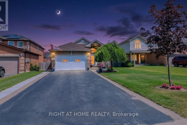 36 Benjamin Lane, Barrie, ON, photo 2
