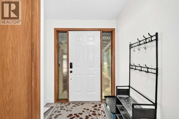 Bedroom - 36 Berkshire Mews Nw, Calgary, AB T3K1Z6 Photo 5