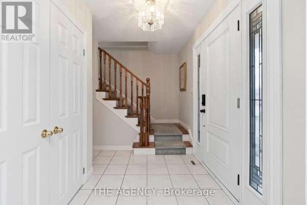 Recreation room - 36 Buckingham Drive, Hamilton, ON L9C2G5 Photo 4