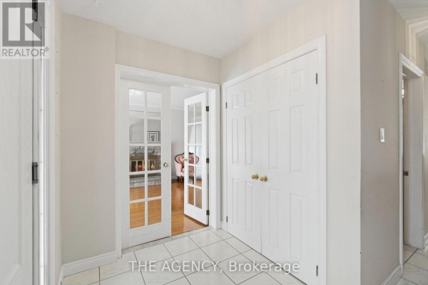 3pc Bathroom - 36 Buckingham Drive, Hamilton, ON L9C2G5 Photo 5