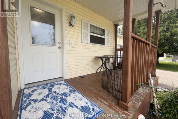 Primary Bedroom - 36 Church Street, Kincardine, ON N0G2T0 Photo 4