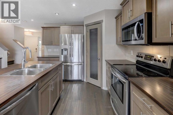 2pc Bathroom - 36 Copperstone Court Se, Calgary, AB T2Z0J4 Photo 4