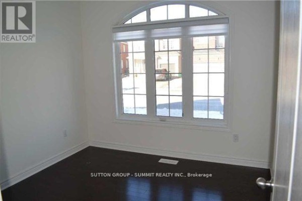Den - 36 Denali Crescent, Brampton, ON L6P0W4 Photo 4