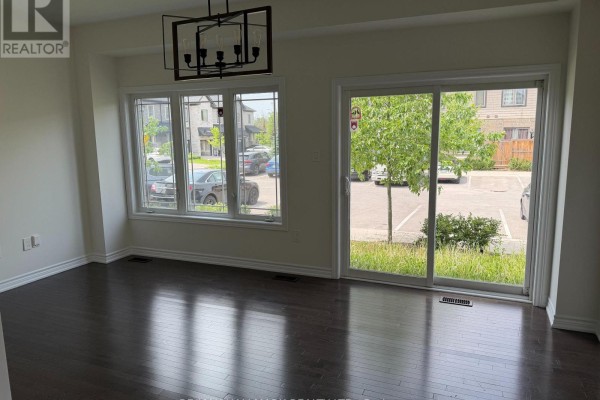 36 Deneb Street, Barrie, ON, photo 3