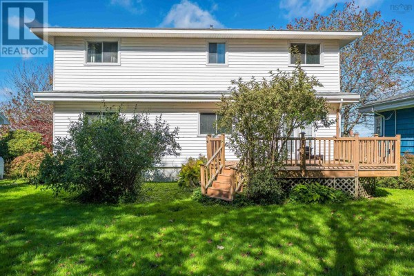 36 Erin Drive, Dartmouth, NS, photo 2