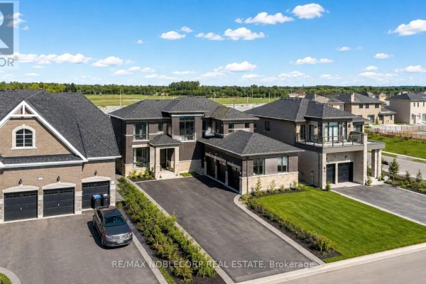 36 Felhazi Trail, Essa, ON, photo 2