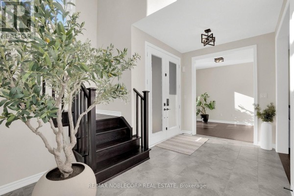 36 Felhazi Trail, Essa, ON, photo 3