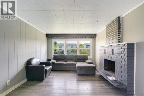 Living room - 36 Fulmar Street, Kitimat, BC V8C1T4 Photo 4
