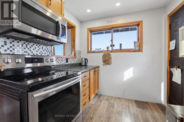 36 Grandview Lane, Horton, ON K7V3Z8 Photo 5