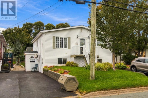 Bath (# pieces 1-6) - 36 Jersey Avenue, Mount Pearl, NL A1N1T9 Photo 2