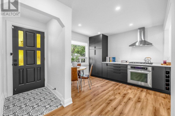 Dining room - 36 Jodphur Avenue, Toronto, ON M9M2J4 Photo 3